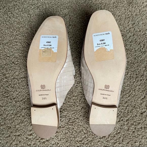 Bruno Magli Mark Flat Loafer Mule - Sand Croc-Print Leather Sz 38.5 NWOT - Picture 11 of 12